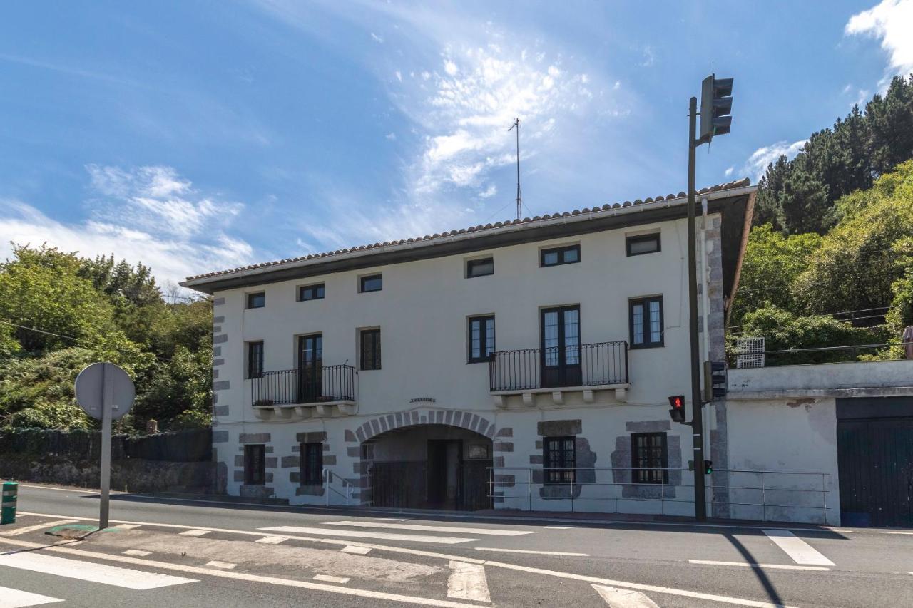 Apartmán Antigua Casa De Escritor Junto A La Playa Mundaka Exteriér fotografie